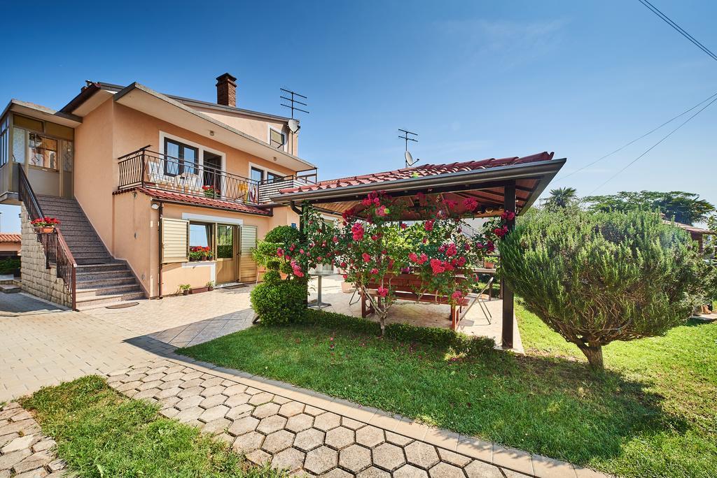 Apartment Erika Умаг Екстериор снимка