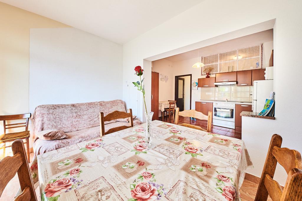 Apartment Erika Умаг Екстериор снимка