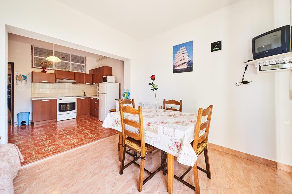 Apartment Erika Умаг Екстериор снимка